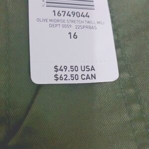 Torrid Military Stretch Twill Mid-Rise Cuffed Short